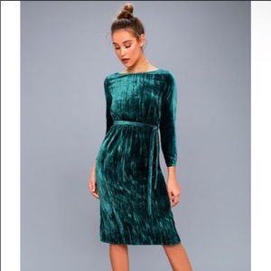 Anthro BB Dakota Emerald Green Velvet Midi Dress